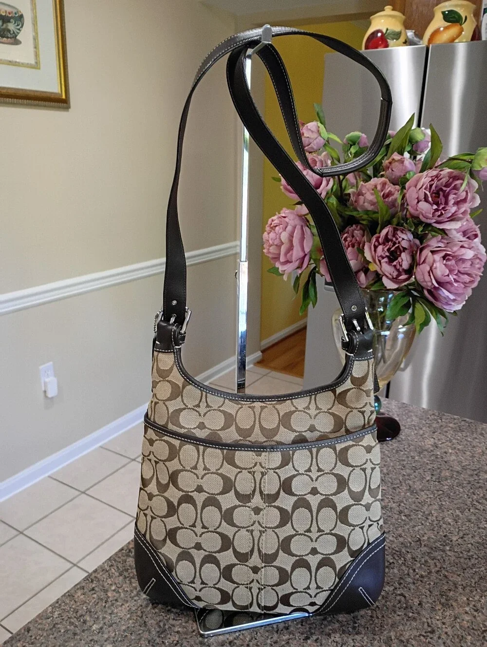 Coach Hampton Signature Hippie